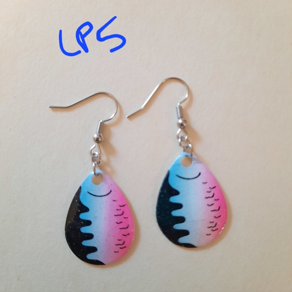 Lure Earrings (Pink, Blue, White, Black)